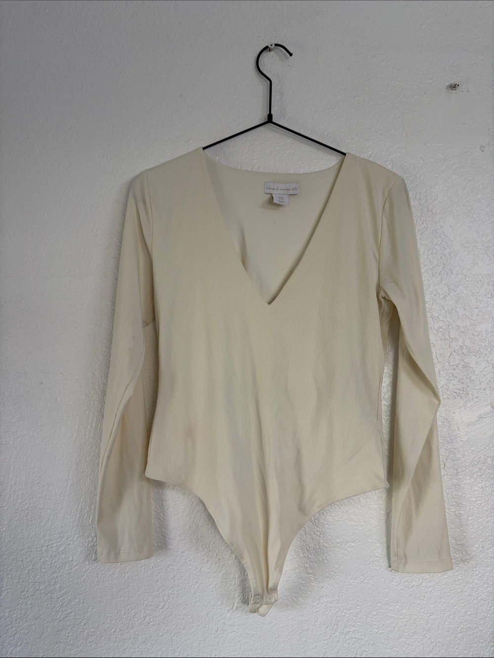 House of Harlow 1960 Cream V-Neck Long Sleeve Bodysuit